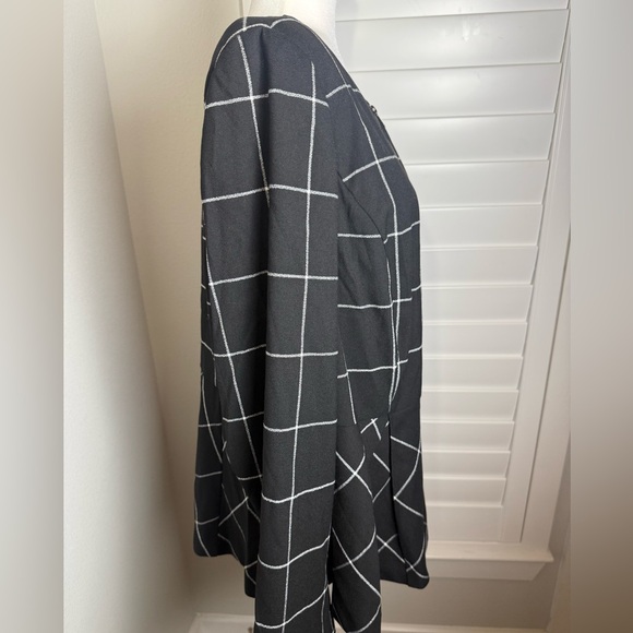 NWT Lane Bryant Black and White Plaid Blazer. Front zipper size 18 - Picture 3 of 11